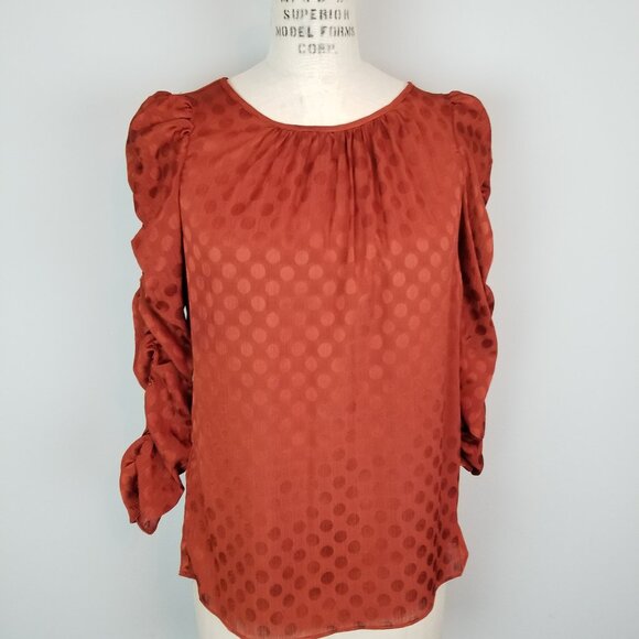 Max Studio Ruched Long Sleeve Rust Polka Dot Silky Blouse w/Keyhole Back Size XS - Picture 2 of 7